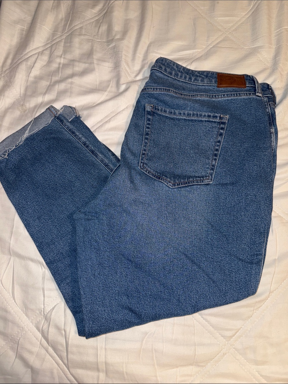 Hollister Women's Relaxed Blue Denim Jeans
